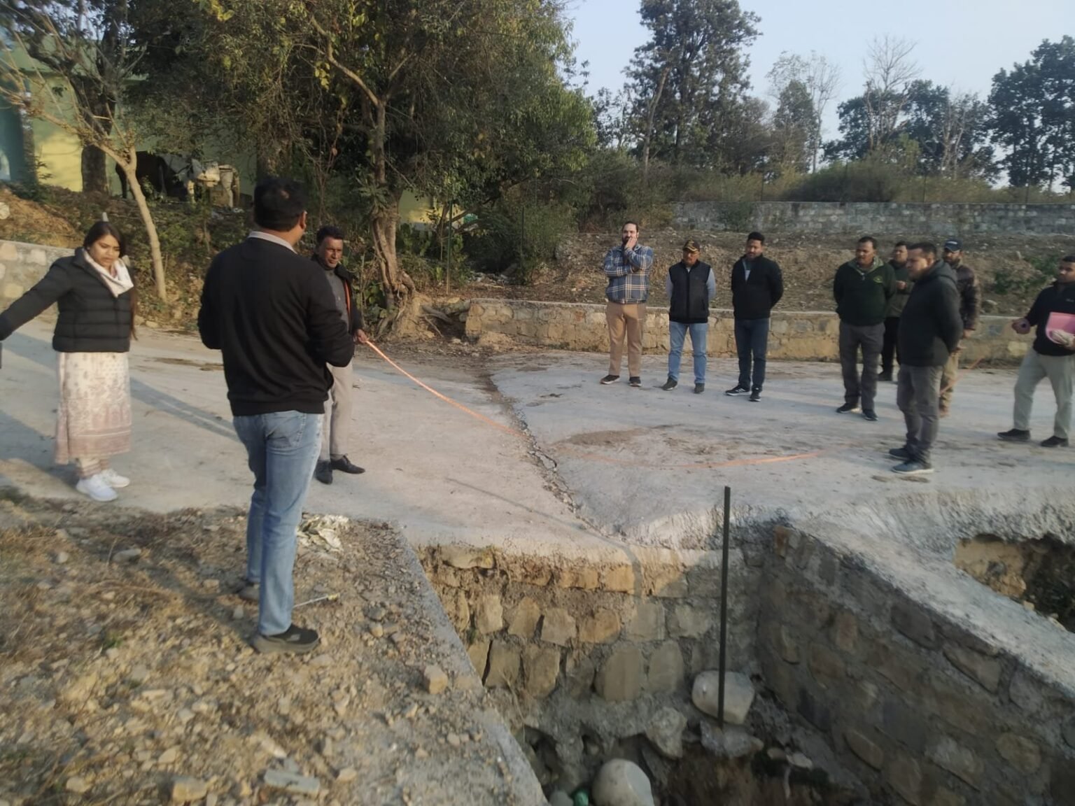 अवैध प्लांटिंग: सरकारी सम्पतियों में अतिक्रमण पर डीएम सख्त, ध्वस्तीकरण अभियान शुरू