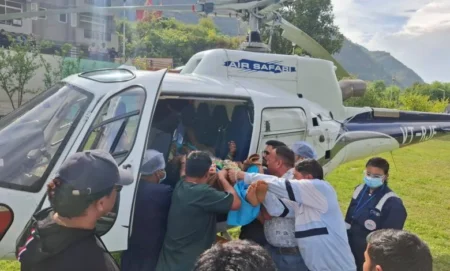 पेड़ से गिरकर महिला गंभीर घायल, हेली सेवा से AIIMS ऋषिकेश रेफर
