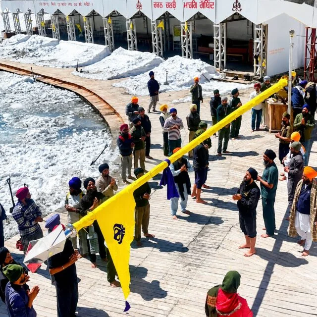श्री हेमकुण्ड साहिब के कपाट खुले: ‘सत श्री अकाल’ के जयघोष से गूंजी घाटी, भारी सुरक्षा के बीच यात्रा शुरू