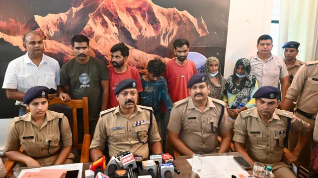 हरिद्वार में बच्चा चोर गिरोह का भंडाफोड़, बेऔलाद अमीर जोड़ों से होती थी लाखों की डील; दो मासूम बरामद