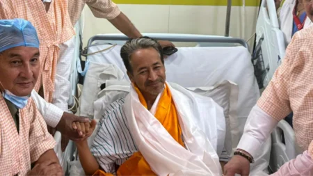 26 दिन बाद खत्म हुआ सोनम वांगचुक का अनशन, सरकार के आश्वासन पर लिया बड़ा फैसला