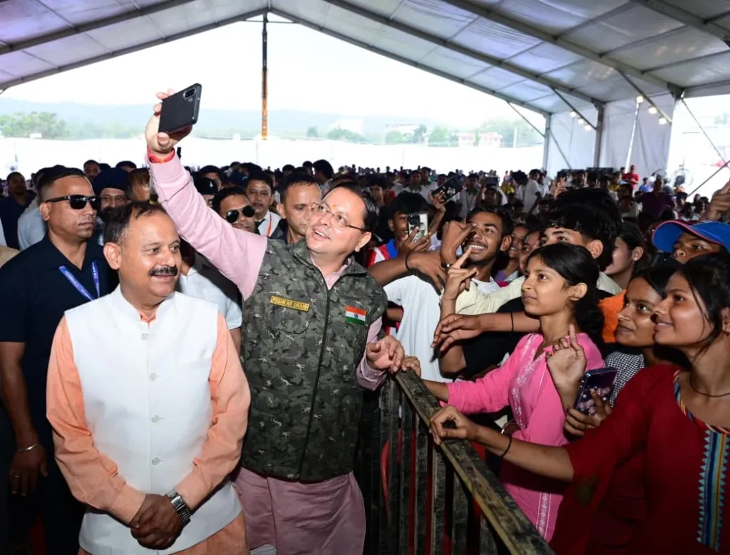 उत्तराखंड में अग्निवीरों को बड़ी सौगात: होमस्टे अनुदान, 10% आरक्षण और बनेगा देश का पहला ‘अग्निवीर सेल’