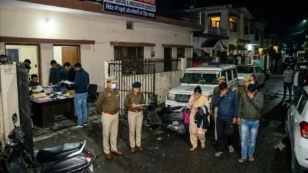 विदेश भेजने और नौकरी लगवाने के नाम पर 75 लाख की ठगी, चार के खिलाफ मुकदमा