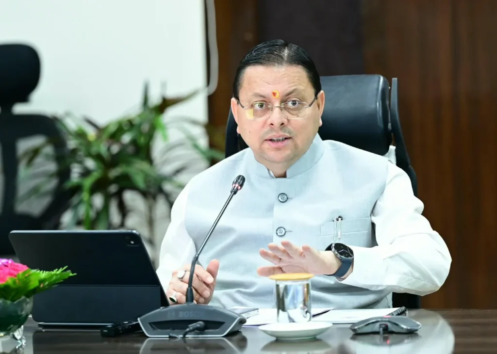 प्रदेश की सभी सड़कों को जल्द गड्ढामुक्त किया जाए-मुख्यमंत्री 15 अक्टूबर के बाद मुख्यमंत्री सड़क मार्ग से यात्रा कर स्वयं जायजा लेंगे